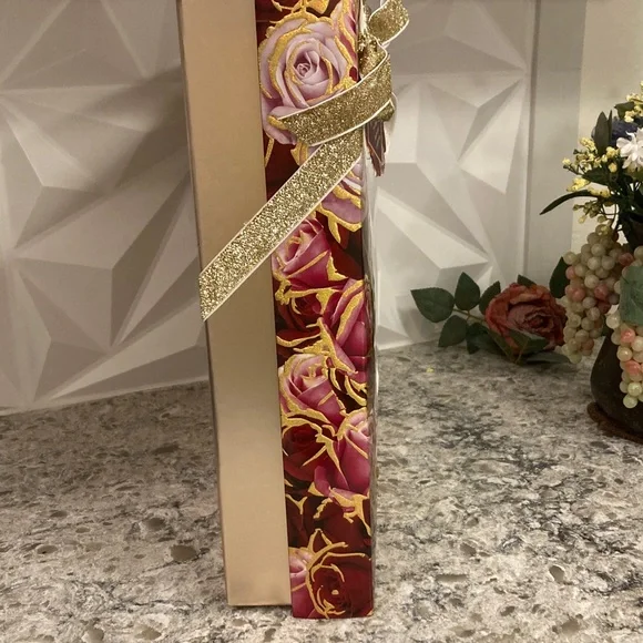 Badgley Mischka Robe & Body Care Set NEW - Picture 7 of 9